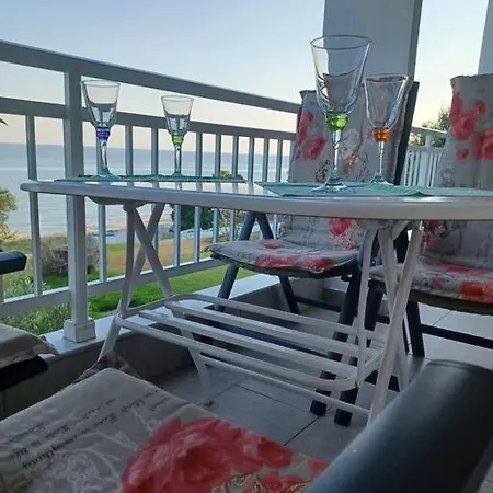 απέραντο γαλάζιο Le Grand Blue Apartment Mola Kalyva