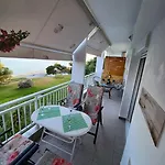 απέραντο γαλάζιο Le Grand Blue Apartment