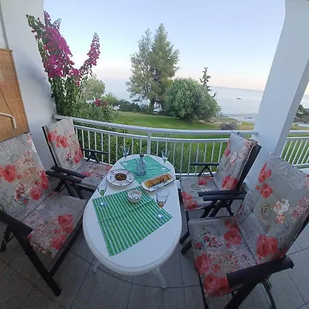 απέραντο γαλάζιο Le Grand Blue Apartamento Mola Kalyva